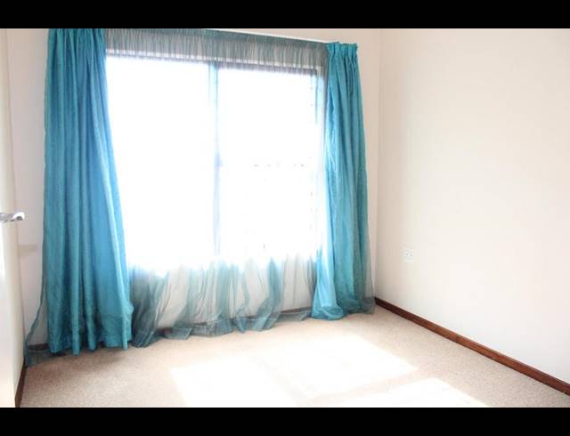 1 BEDROOM APARTMENT FOR SALE IN OLIVEDALE